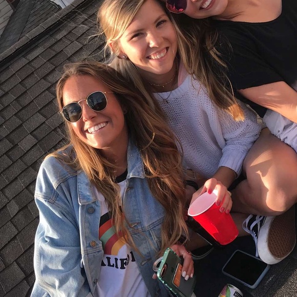 Round Ray Ban sunglasses - Picture 2 of 3